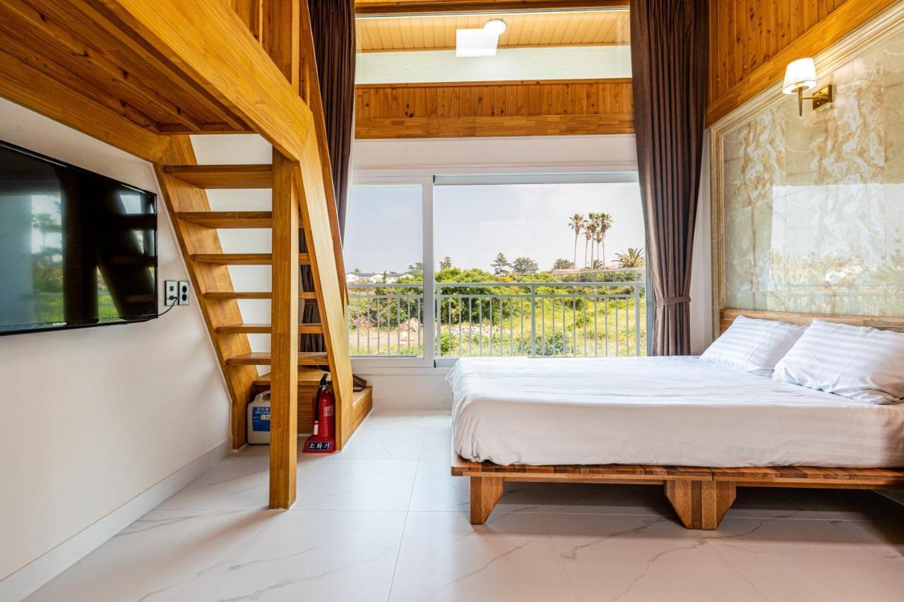 Aewol Oceanstay Jeju Exterior photo