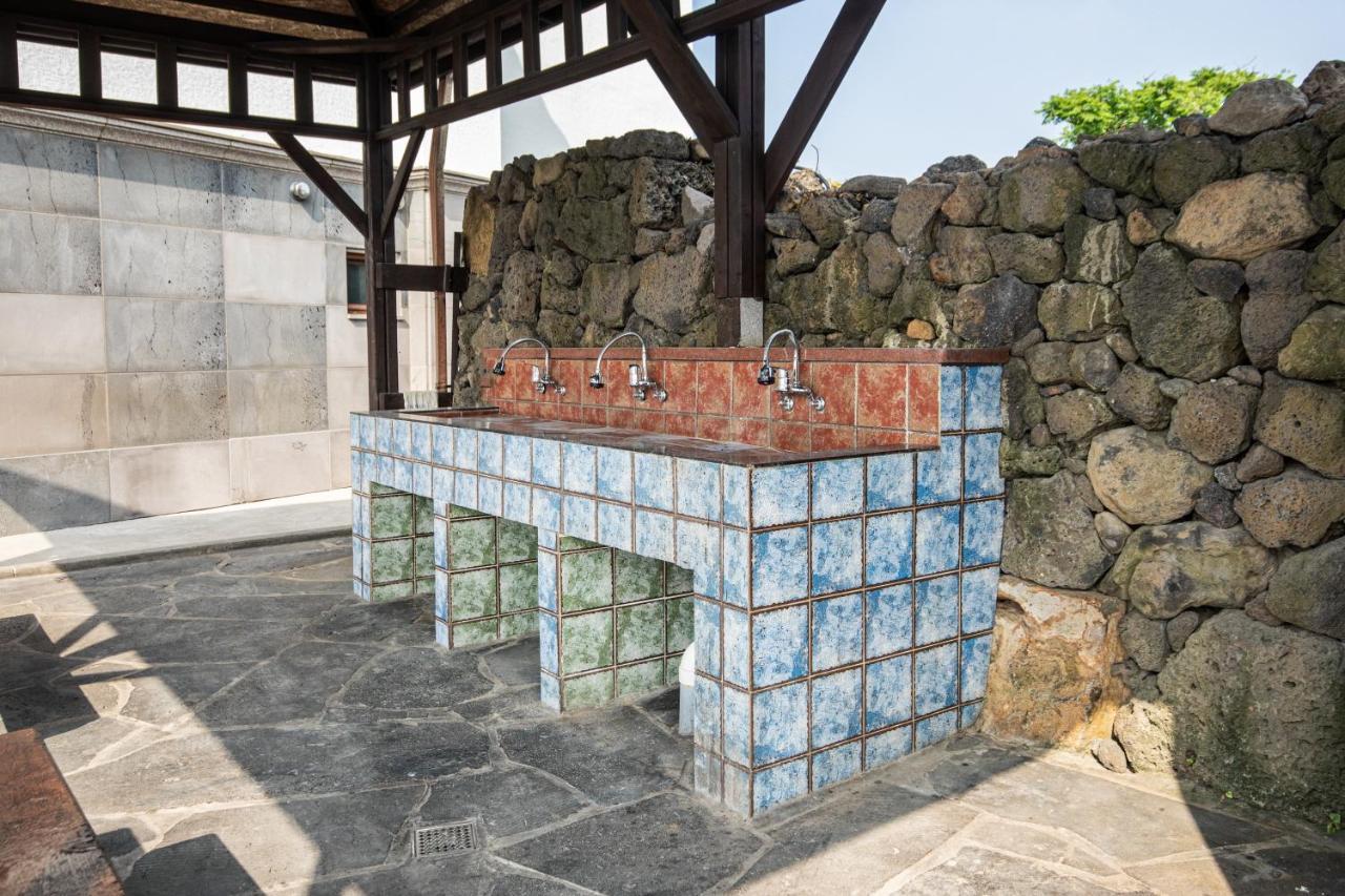 Aewol Oceanstay Jeju Exterior photo